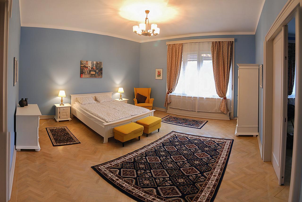 City House Timişoara Buitenkant foto